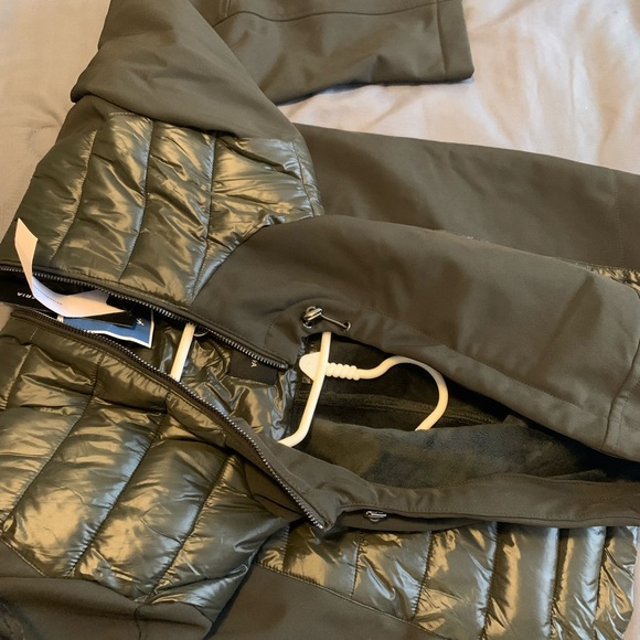 Jacket - Picture 11 of 14